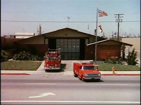 Engine And Squad 51 Emergency Squad 51 Emergency Equipment 1970s Tv