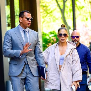 Jennifer Lopez Estrena Un Bikini Para Seguir Sus Vacaciones Con Ben Affleck Vogue