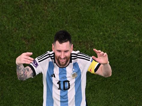 Watch Argentina Reporter S Emotional Message To Lionel Messi Ahead Of