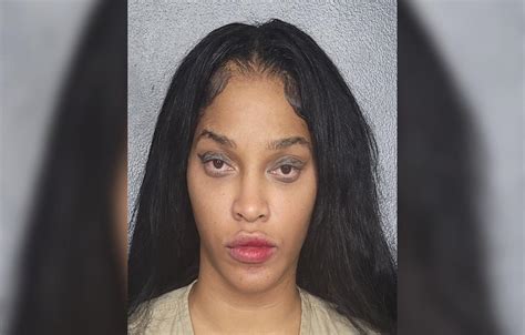 See Reality Star Joseline Hernandez S Mug Shot After Arrest For Battery