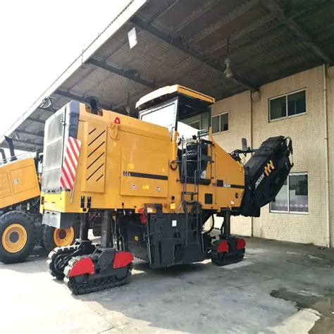 2m Asphalt Concrete Road Maintenance Cold Milling Machine XM200K Road