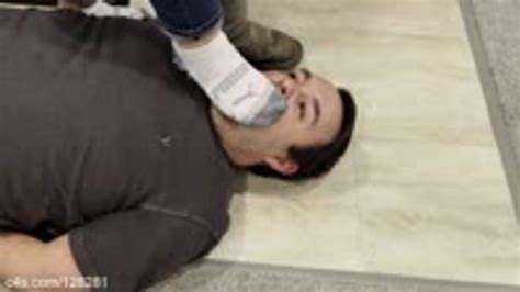 Amateur Foot Worship Clips