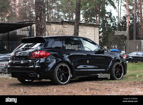 Porsche Cayenne Turbo Techart Magnum Hi Res Stock Photography And