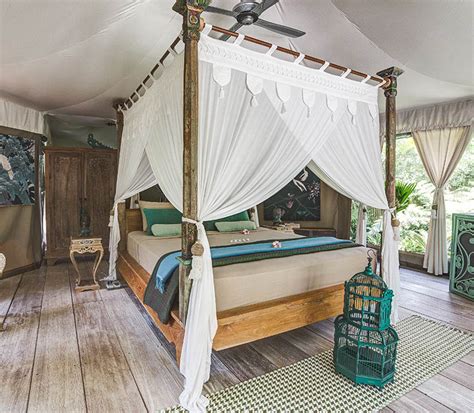 Accommodation Tent Sarong Sandat Glamping Tents