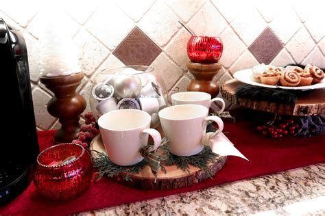 45 DIY Hot Cocoa Station Ideas for this Holiday - GODIYGO.COM