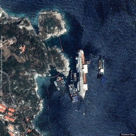 Le Redressement Du Costa Concordia Vu De L Espace Photos Huffpost Québec Nouvelles