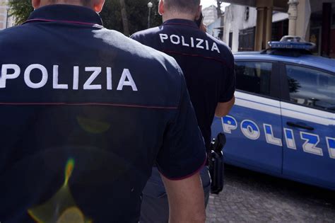 Tratta Di Essere Umani E Sfruttamento Prostituzione Arresti