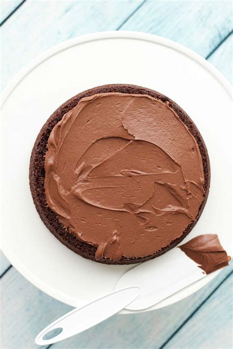 Vegan Chocolate Ganache Frosting - Loving It Vegan