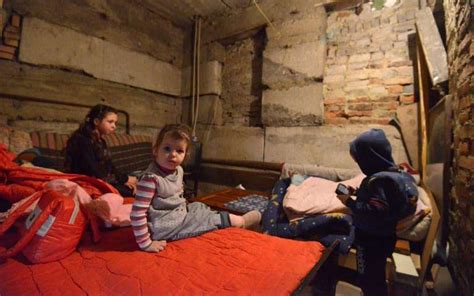 Ukraine Les Enfants Pâles De Donetsk La République Des Pyrénées Fr