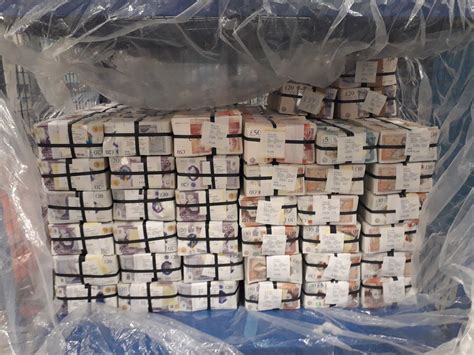 Cops Bust Drug Gang In Britains Biggest Ever Cash Raid After Seizing