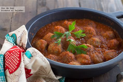 Albóndigas Con Salsa De Tomate Al Azafrán Receta De Cocina Fácil