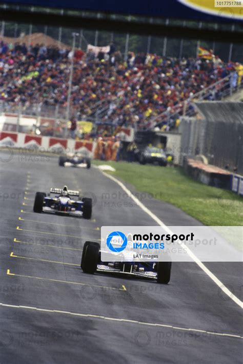 David Coulthard Williams Fw Renault Leads Damon Hill Williams Fw