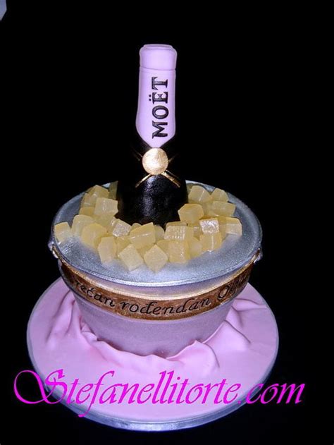 Moet Cake Decorated Cake By Stefanelli Torte Cakesdecor