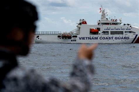 Philippines Vietnam Hold First Ever Joint Coast Guard Exercise Reuters