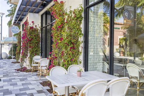 11 Best Places To Eat And Drink Outside In Palm Beach