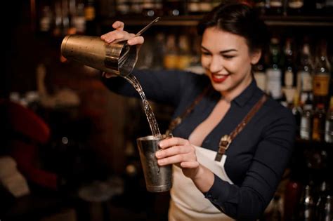 What To Wear As A Bartender The Proper Attire Dinewithdrinks