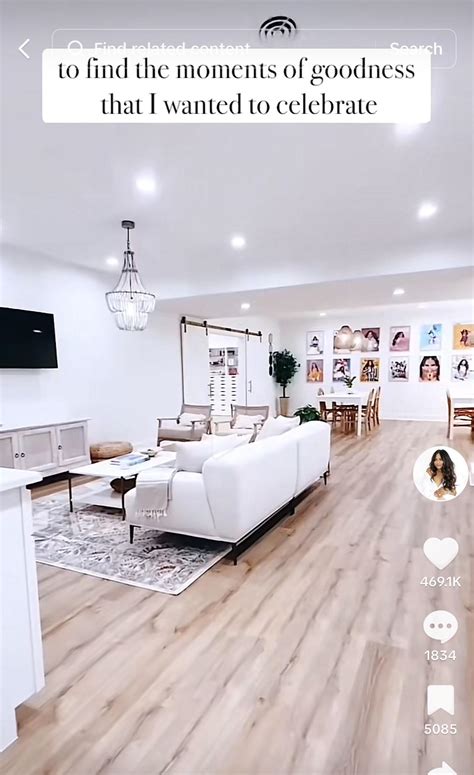 Have never seen this part of her house again. I’m 💯 sure that this pop