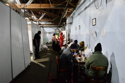 Chicago Shelters Struggle To Meet The Need In A Covid Winter South