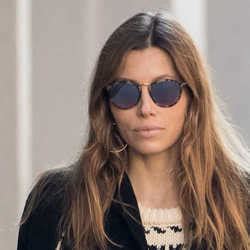 Jessica Biel Wearing Bikini On A Beach In Maui Celebrity Wiki Onceleb Wiki