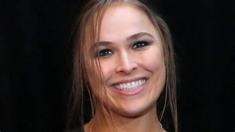 Ronda Rousey Ataca A Un Par De Estrellas En Su Regreso Sorpresa A WWE