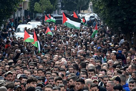 Hundreds protest in West Bank after Gaza hospital strike | Borneo ...