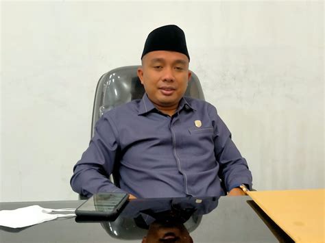 Legislator Ini Ajak Masyarakat Tingkatkan Literasi Dengan Kunjungi