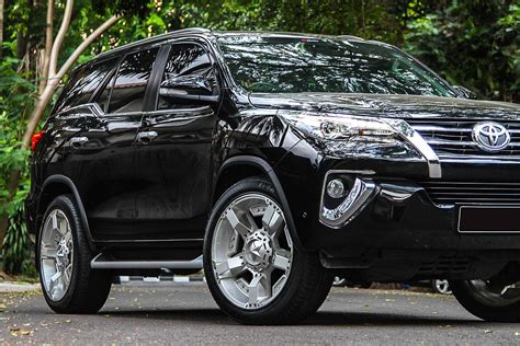 Permaisuri Fortuner Vrz With Xd Series Rockstar Argento