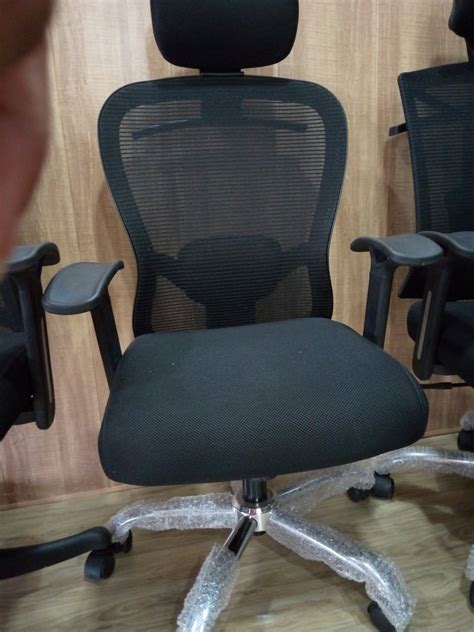 High Back Revolving Office Chairs Black At Rs In Lucknow Id