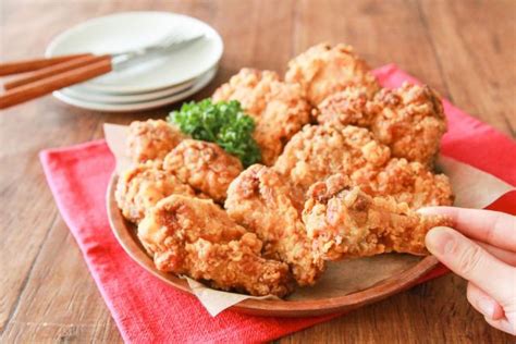 【クリスマスレシピ】あなたはどっち派？「フライドチキン」「ローストチキン」をとびきりおいしく作ろう！ Dressing（ドレッシング）