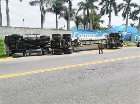 El Heraldo de Xalapa Ante incremento de accidentes exigen señalización