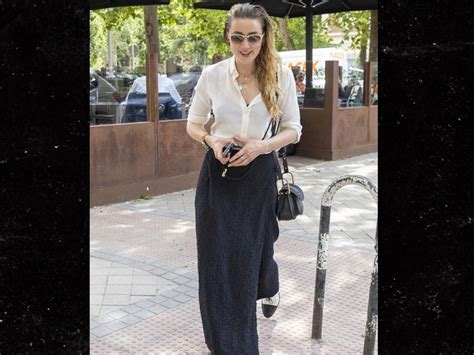 Amber Heard Says She S Very Happy Living In Spain Speaking Spanish