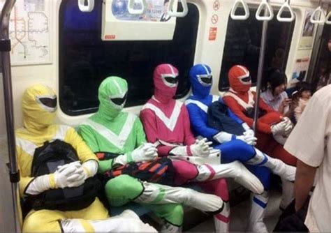 Girl Travelling In Delhi Metro In Bikini People Recall Actress Urfi Javed