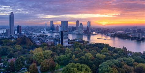 Restaurant With Amazing View Over Rotterdam Euromast Rotterdam