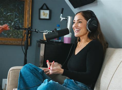 Minka Kelly — Armchair Expert