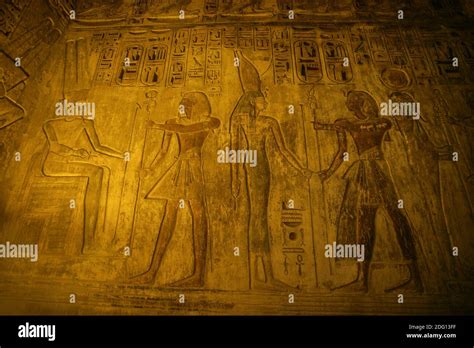 Medinet Habu Temple Egypt Stock Photo Alamy