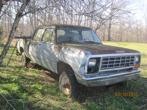 1981 Dodge W250 Crew Cab Dodge Pickup Dodge Trucks Cars Trucks Abandoned Cars Abandoned