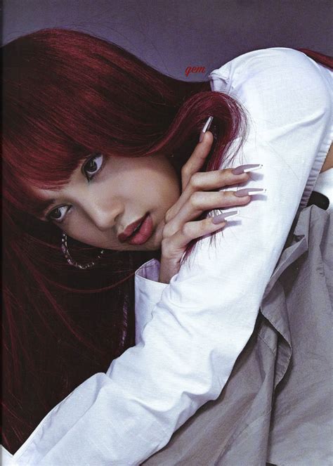 18 BLACKPINK Lisa Scan How You Like That Photobook 2020