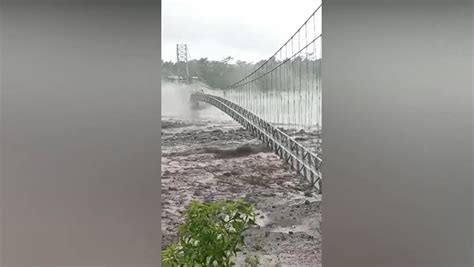 2 Jembatan Di Lumajang Putus Diterjang Banjir Bandang Lahar Dingin Semeru