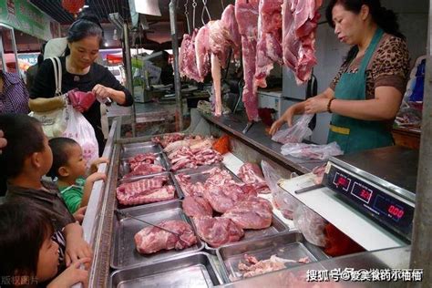 买猪肉时，懂行人专挑这3个部位，肉贩子：这人是行家