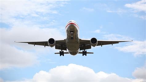 Avi O Da Gol Arremete Para Evitar Acidente No Aeroporto De Congonhas