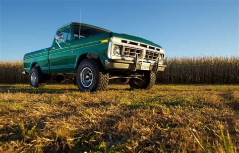 1976 Ford F100 Custom 59l 4wd Ford Daily Trucks