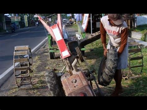 BAJAK SAWAH DIMULAI PERSIAPAN TRAKTOR QUICK G1000 BONGKAR PASANG