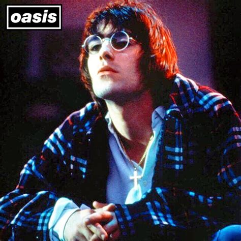 TheRightEarOfNash: The Mix Tapes: Oasis: Live At Maine Road (First Night) New Version