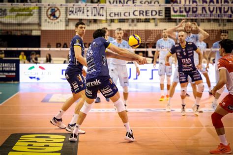 Top Volley Cisterna Itas Trentino 3 2 La Cronaca Del Match Del15