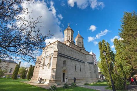 M N Stirea Sfin Ii Trei Ierarhi Din Ia I Planiada