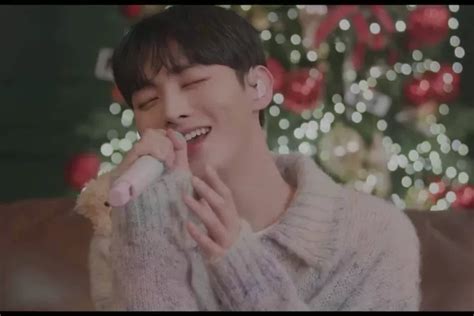 Yoon Jisung Eks Wanna One Rilis Live Clip Untuk Lagu December