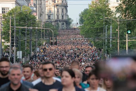 Slobodna Dalmacija Frontovska Bitka U Srbiji Jedni Galame Protiv