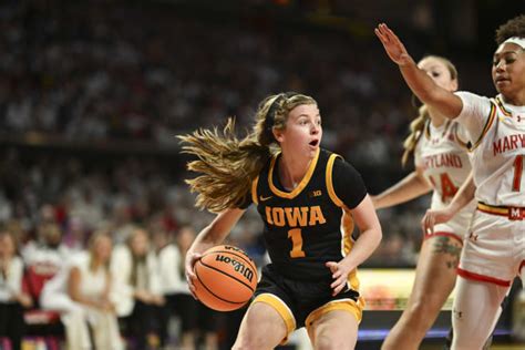 Molly Davis 'Hopeful' to Return for NCAA Tournament - Hawkeye Beacon ...