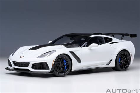 Schaalmodel Chevrolet Corvette C7 Zr1 Arctisch Wit 1 18 Autoart