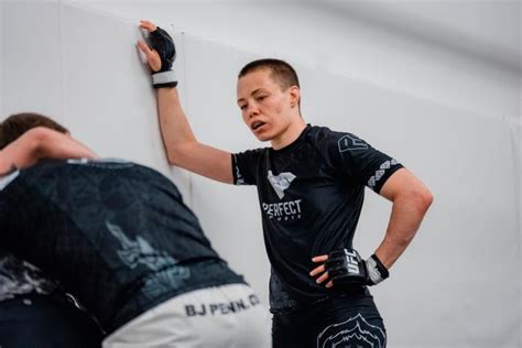 Photo Gallery | Rose Namajunas Trains in Denver For UFC 274 | UFC